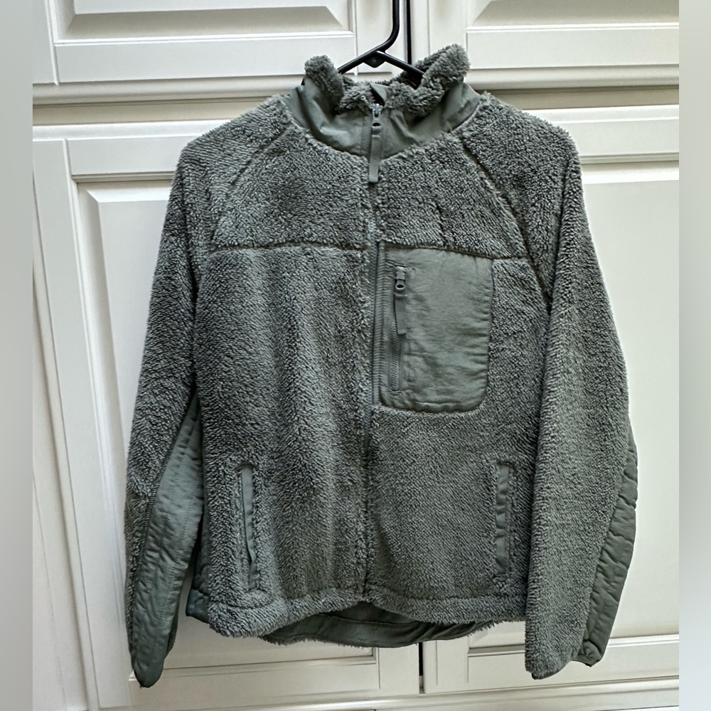 Time and Tru Gray Puffer Jacket